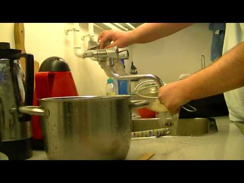 MongoTV_348 - Del 4 - Mongo Madskole - Medisterpølse Vi Laver