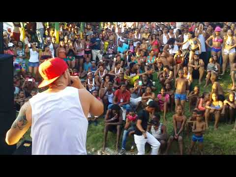 Maceo El Perro Blanco x bien criminal en vivo en Haina