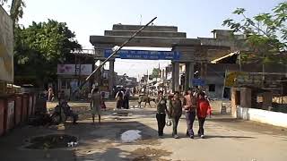 preview picture of video 'Sunauli Crossing (Nepal/India Border )'