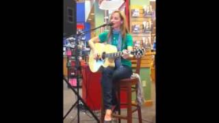 Chely Wright - Emma Jean&#39;s Guitar (Live at Borders San Diego)