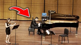 Pianist Impresses Audience With EPIC Four Seasons Remix