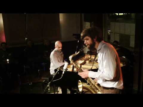 Menzel/Pirodda - Moving