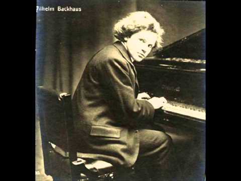 Wilhelm Backhaus plays Schumann 