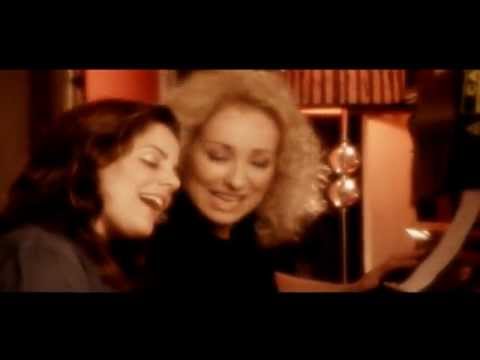 Video thumbnail for Mikol Hamilchamot - מכל המלחמות