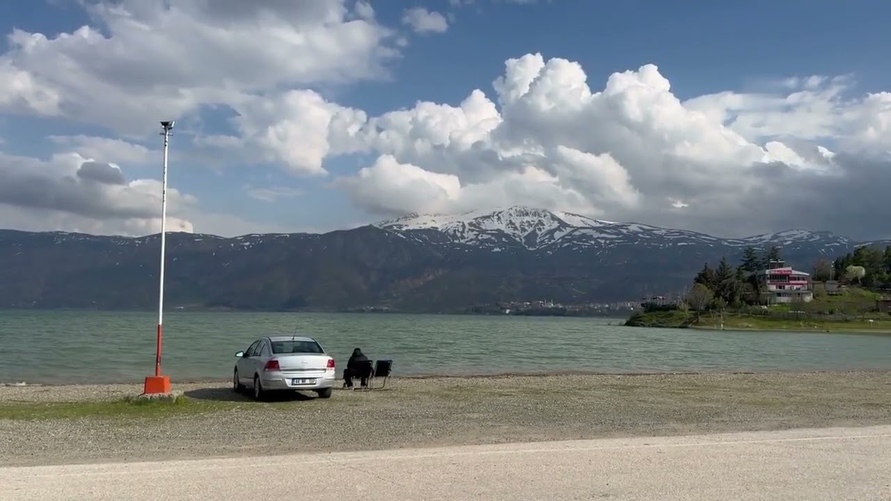 Hazar Gölü, Güneydoğu'nun ilgi odağı olmaya devam ediyor