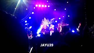 Jenifer & Julie Zenatti & Claire Keim - Beautiful @ Foot Concert 2012