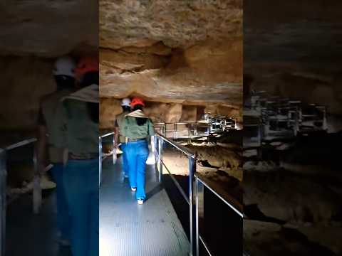 "CAVERNAS de QUIOCTA" este atractivo turístico se encuentra en la Región Amazonas,Chachapoyas, Perú.