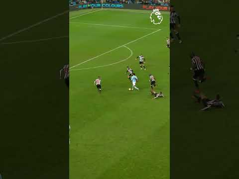 Incredible Leroy Sané dribble & assist!