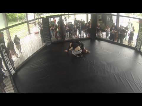 Cageside ConcussionCast Carnival - Superfight   Bagels vs Aaliyah