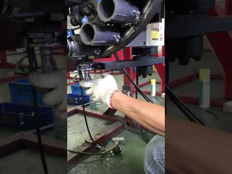 Swing arm tool change point adjustment