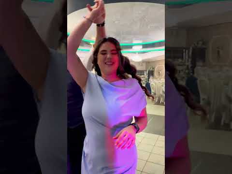 Tak kręcimy na weselach w tańcu 🎥 #wesele #taniec #kamerzystaslubny #fotografslubny