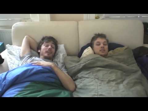 De avonturen van Nobody Beats The Drum - afl.1