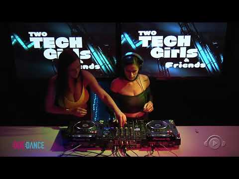 TWO TECH GIRLS & FRIENDS @ VIDEO SET