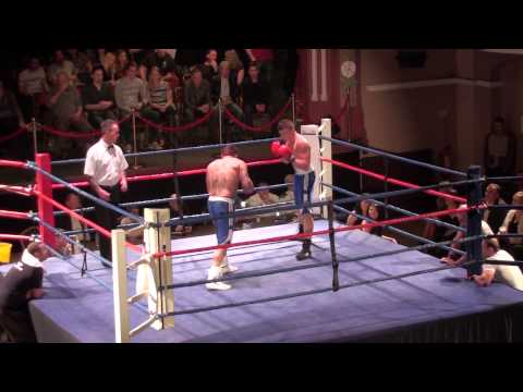 Michael Philpott V Billy Taylor 13th December 2013 Kings Hall Ilkley