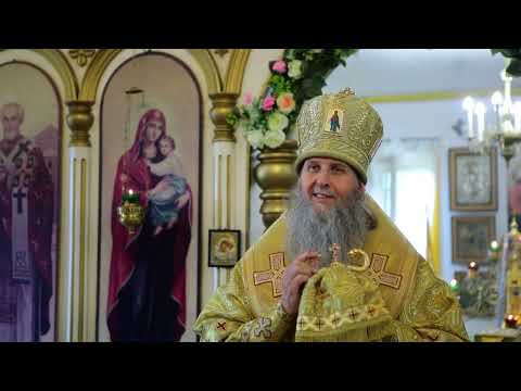 Митрополит Даниил поздравил настоятеля храма в КГСХА с 80-летием