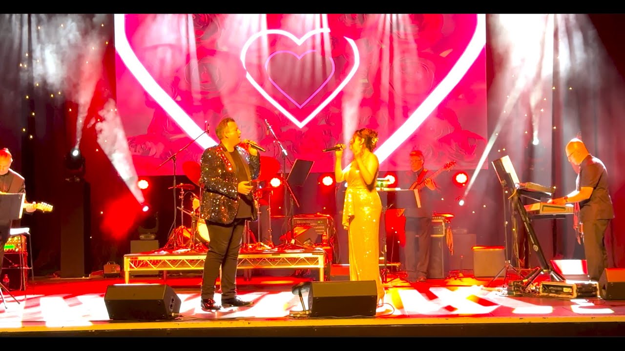 Shane Edwards and Alex Blandino performing the Prayer Andrea Bocelli and Celine Dion