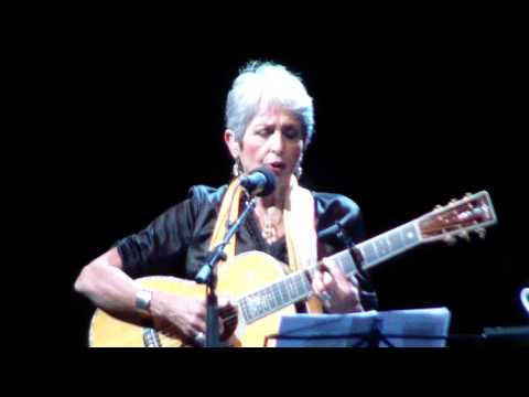 Joan Baez à Troyes le 15 octobre 2011 - Parachutiste