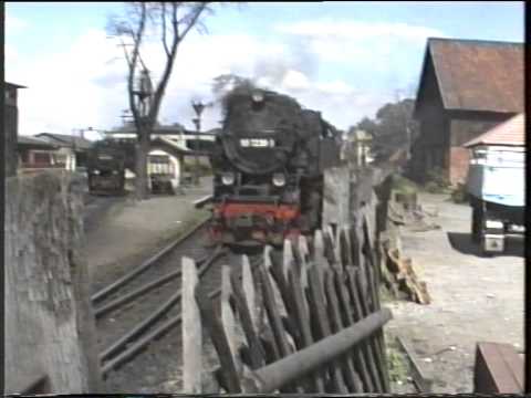 Szenen von der Harzquerbahn Teil 2 - Viel Betrieb in Wernigerode (1991)