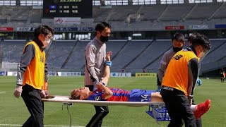 🚑試合終盤に救急車がピッチへ…衝撃の頭部衝突#Jリーグ#ヴィッセル神戸#名古屋グランパス#サッカー衝撃#救急車ピッチ#スポーツニュース#アクシデント#感動の瞬間#スタジアム騒然#サッカー日本