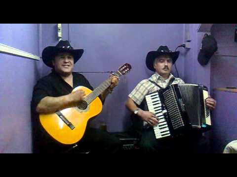 Los Rayitos de Sol - el Jinete (cumbia).mp4