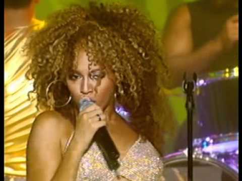 Beyoncé Work It Out live