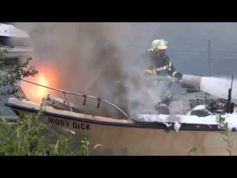 Sportbootführer durch Explosion auf der Weser verletzt