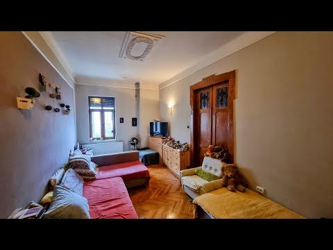 Apartament în clădire istorică, Piața Bălcescu, et.2, cu pod mansardabil