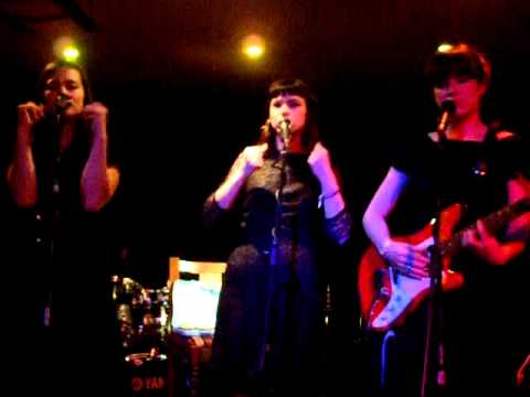 The Langley Sisters - Bad Boy Blues @ Spice Of Life 20th September 2009