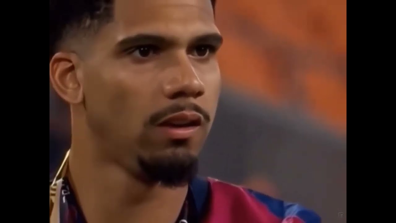 Ronald Araujo Happy to Sad Meme Template by @514MMemes 