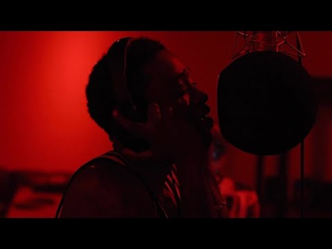 Neno Calvin In Studio Freestyling [DelValle Studios VLOG]