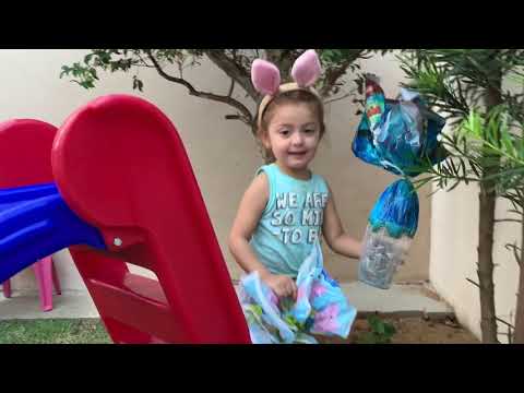 A Caça aos ovos de Páscoa com o Coelhão Gigante