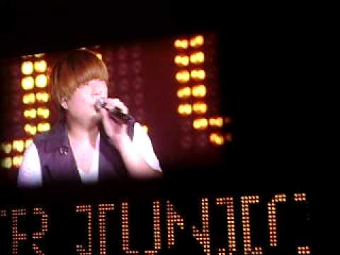 SM Town in Paris   10 06 2011 fancam 18