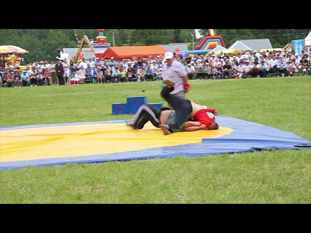 Моменты поединков на Сабантуе