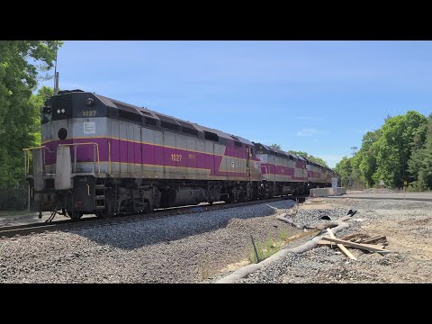 Mbta F40ph-2c's on Middleboro extra! 6/5/22