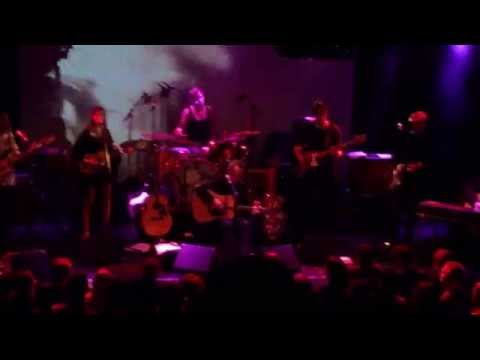 Henny Vrienten - Het Uur Tussen Hond En Wolf