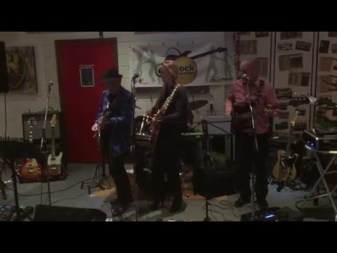 Optreden Rock Generation op nieuwjaarsbijeenkomst 1 jan 2016 Semper Altius