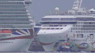Iona and Norwegian Star passing | Southampton | October 22nd 
