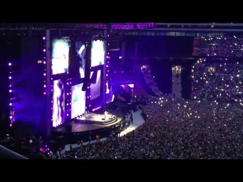 Ed Sheeran - Kiss Me & Thinking Out Loud [live @ Wembley Stadium, 12/07/15] FULL SONGS