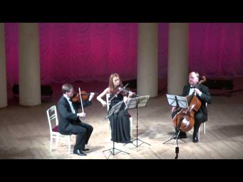J.S.Bach Three parts inventions (sinfonias)