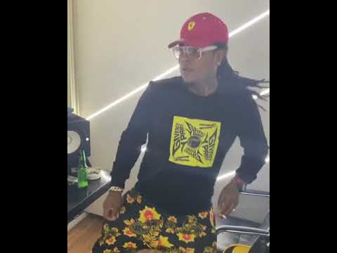 shelow shaq tiene que aprender a bailar