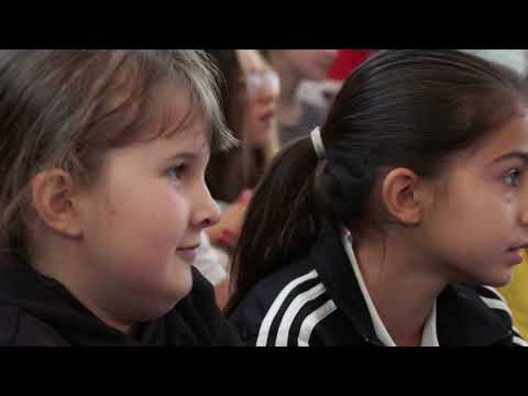 Startschuss für den Bewegungs-Workshop am Gymnasium Unterföhring