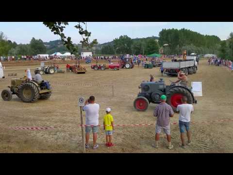 Tractor pulling a Montaldo Scarampi (AT) - Italy * Earth - 31/07/2016 - #08 : trattori d'epoca