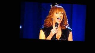 Kelly Clarkson, Trisha Yearwood, and Reba McEntire - Silent Night