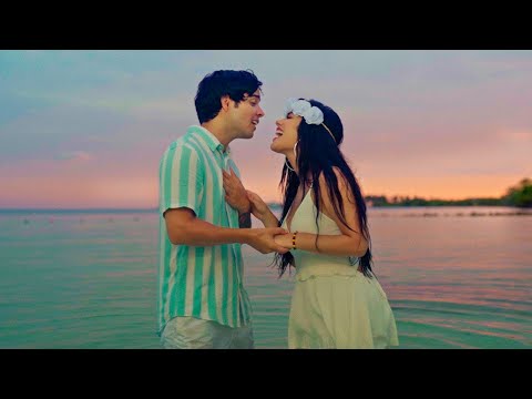 VOLVIMOS (Official Music Video) - Yolo Aventuras