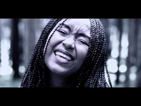 Tafuta Radhi (Official Video) - Mimah Shafie