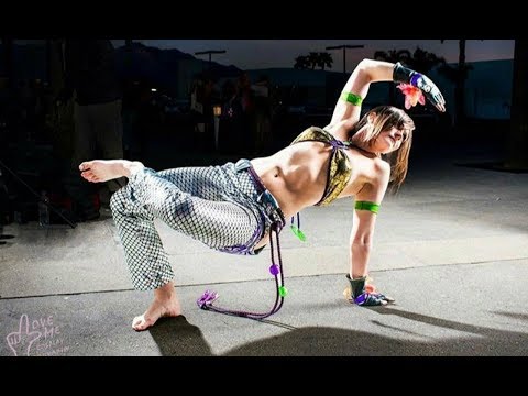 Female Capoeira Artists - Capoeira Tribute