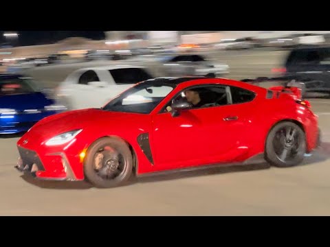 TOYOTA GR86 ACCELERATING EXHAUST SOUND!!