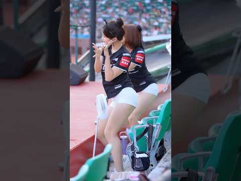 Side View “더워도 피리아웃송은 신나게🎶” 김정원 치어리더의 반전 매력✨ with 이금주