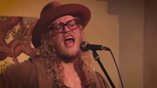 Allen Stone - "I Know That I Wasn't Right" Live @ Castoro Cellars