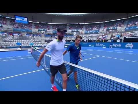 De Minaur v Paire Match Highlights (R1) | Apia International Sydney 2017